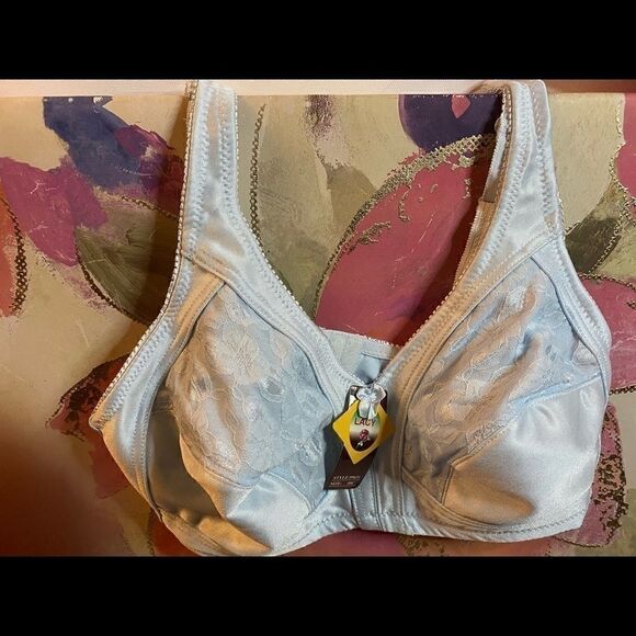 💐Lacy assorted embroidery floral print B… - Picture 4 of 9